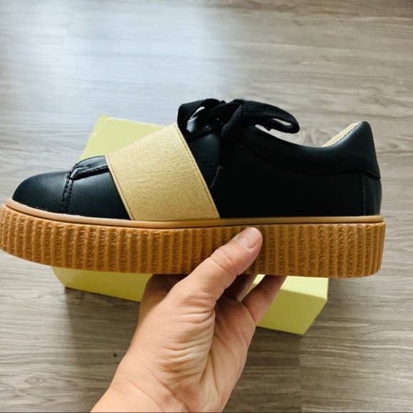 Shoes - ⭐️ Women's Creeper Gold Black Fashion Sneaker